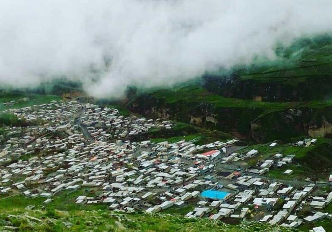 نمای جلویی روستای موئیل  اردبیل