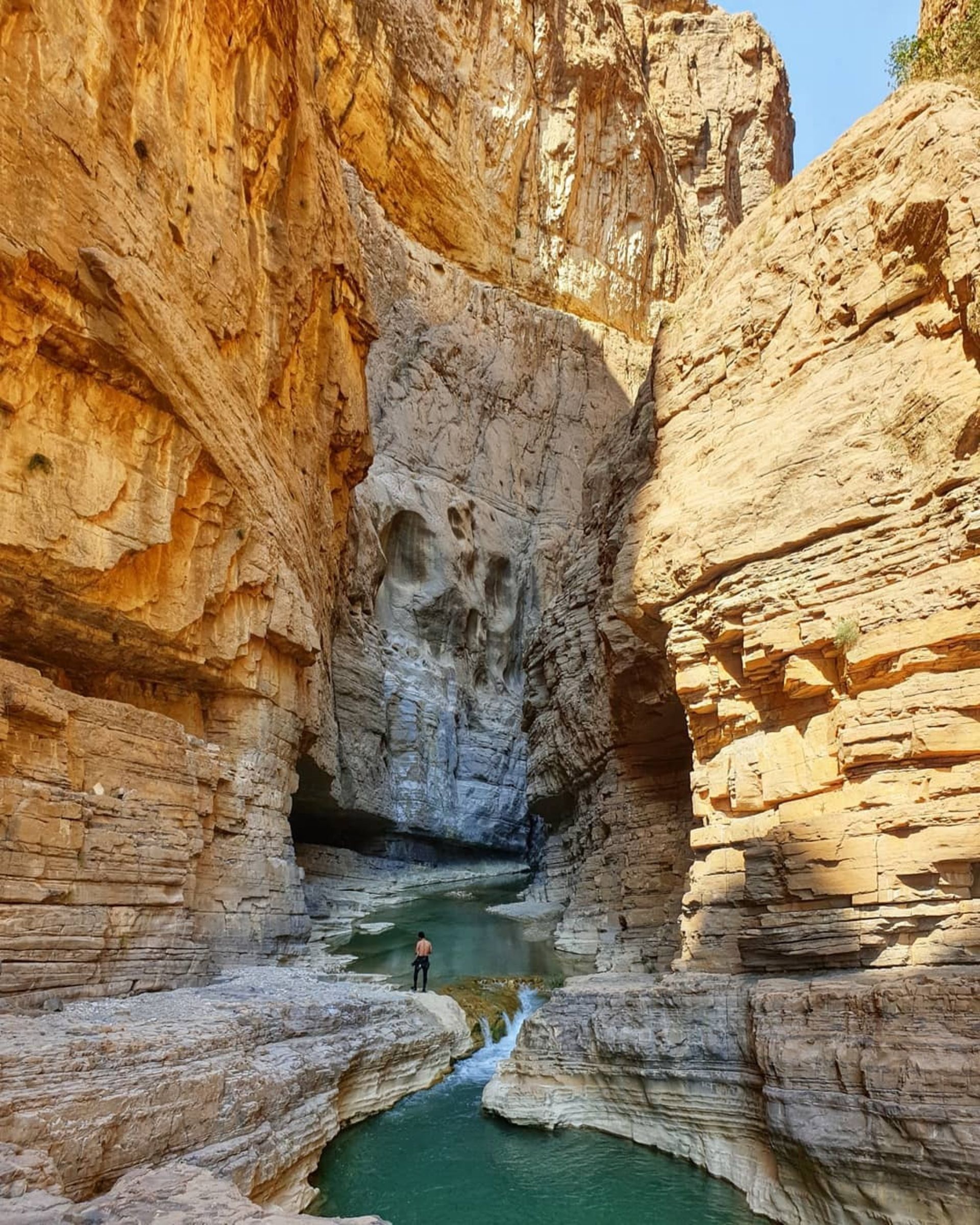 دره زیبا و اسرارآمیز ویژدرون