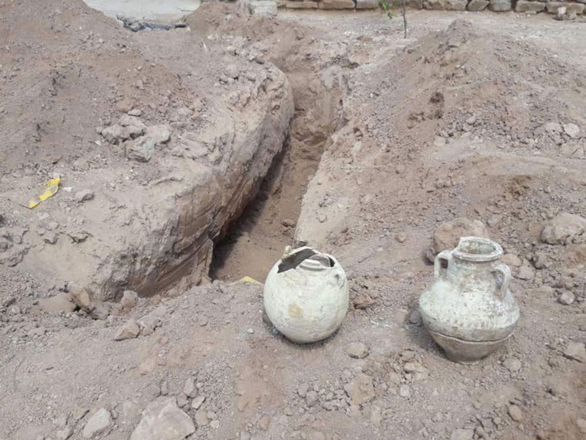گنج سردشت دزفول خمره سفالی حفاری گاز