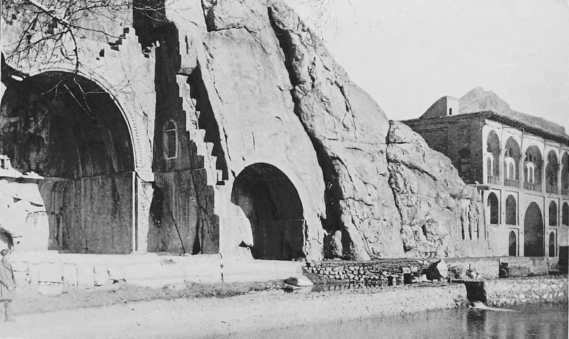 عکس‌های قدیمی از طاق بستان