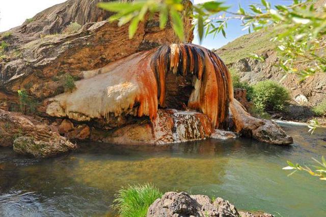 حمام طبیعی حیدر باغی