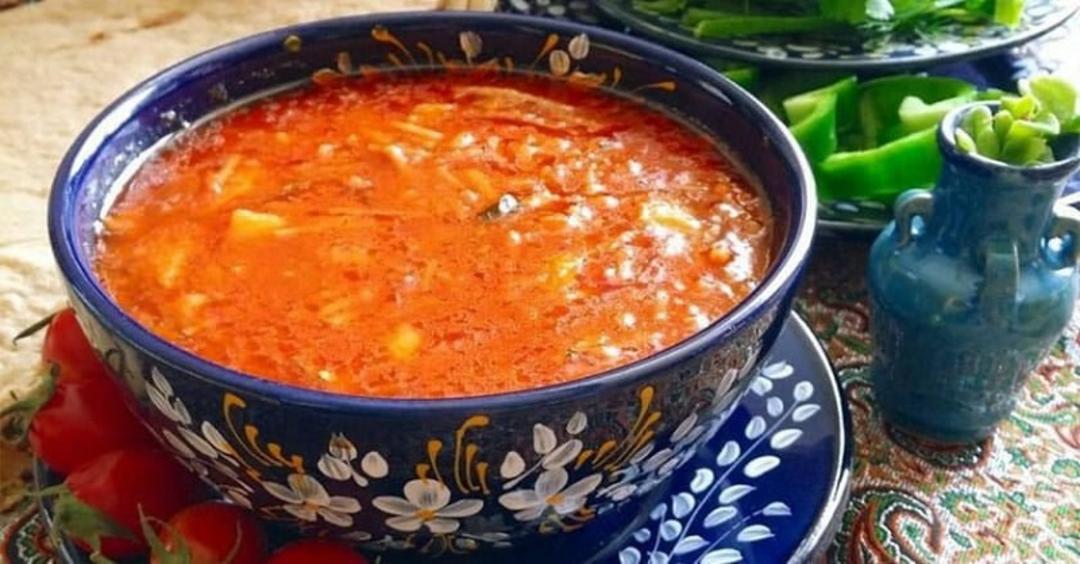 اشکنه گوجه‌فرنگی