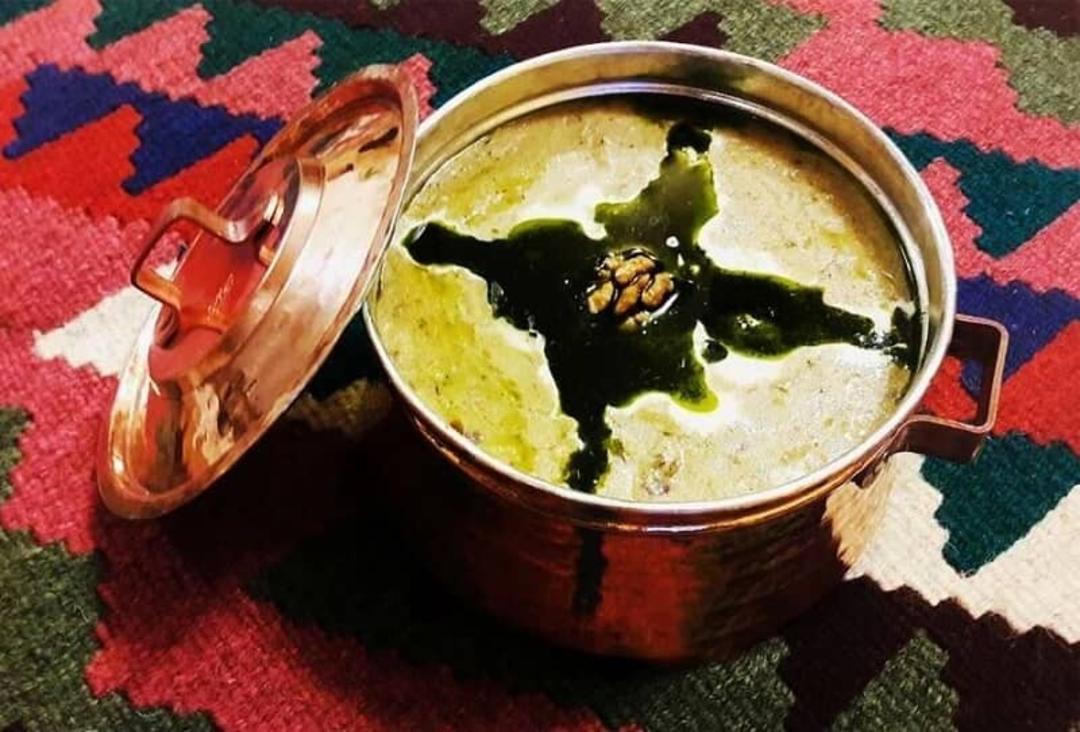 آبگوشت بزقرمه