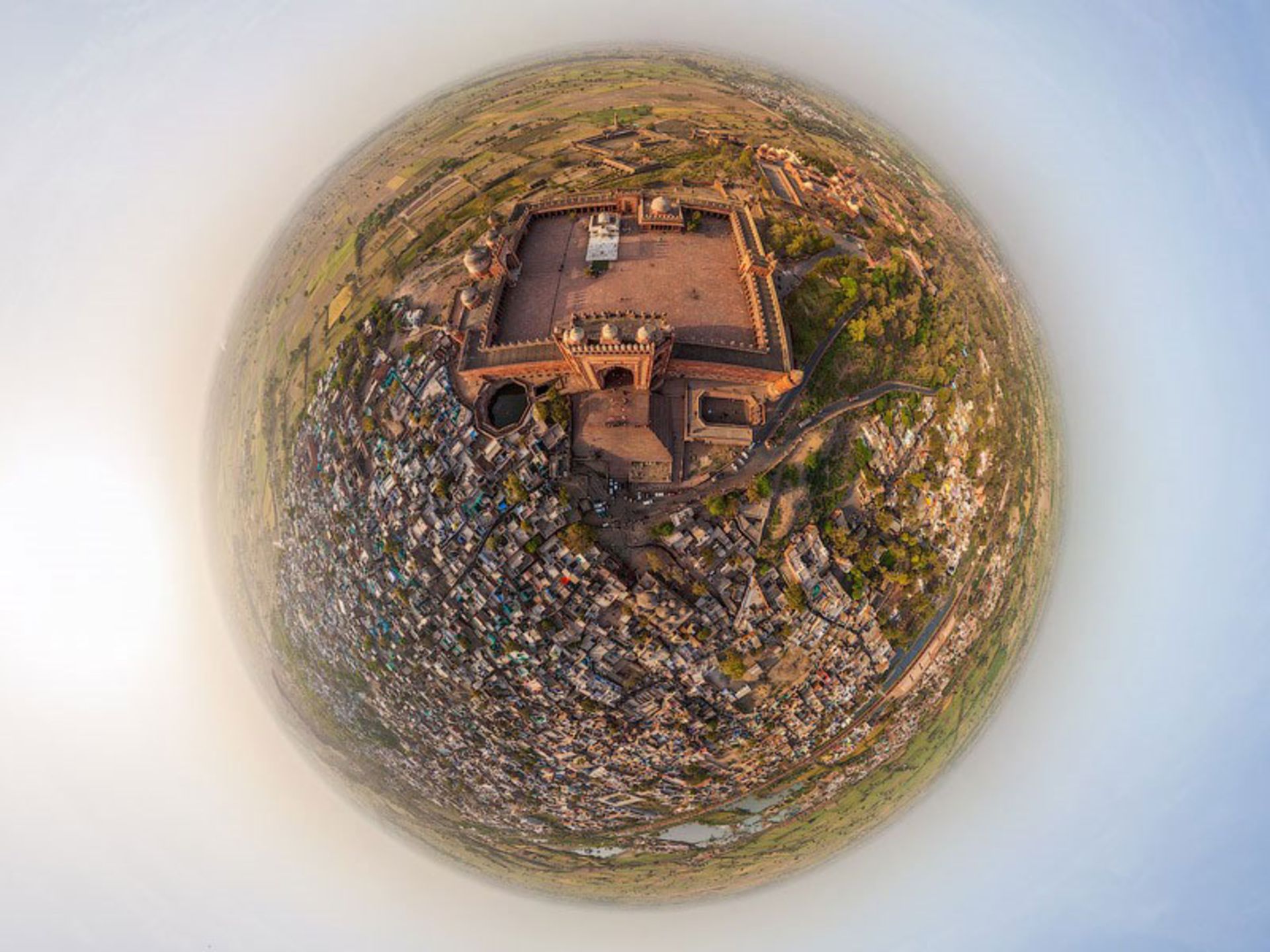 شهر قاتح پور سیکری پایتخت دولت گورکانی