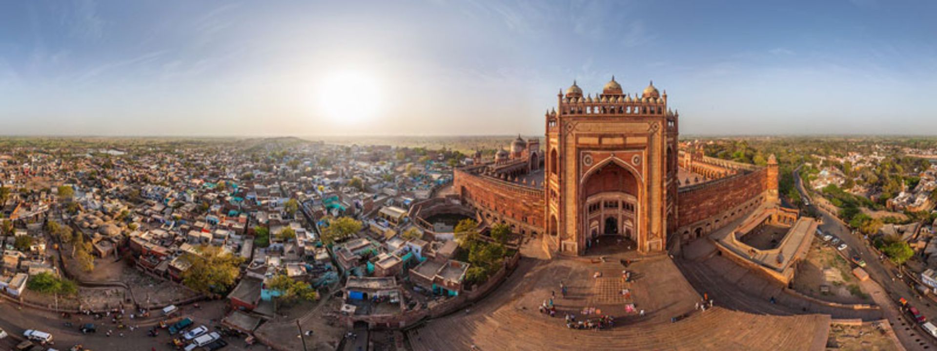 تصویر پانوراما از شهر فاتح پور سیکری