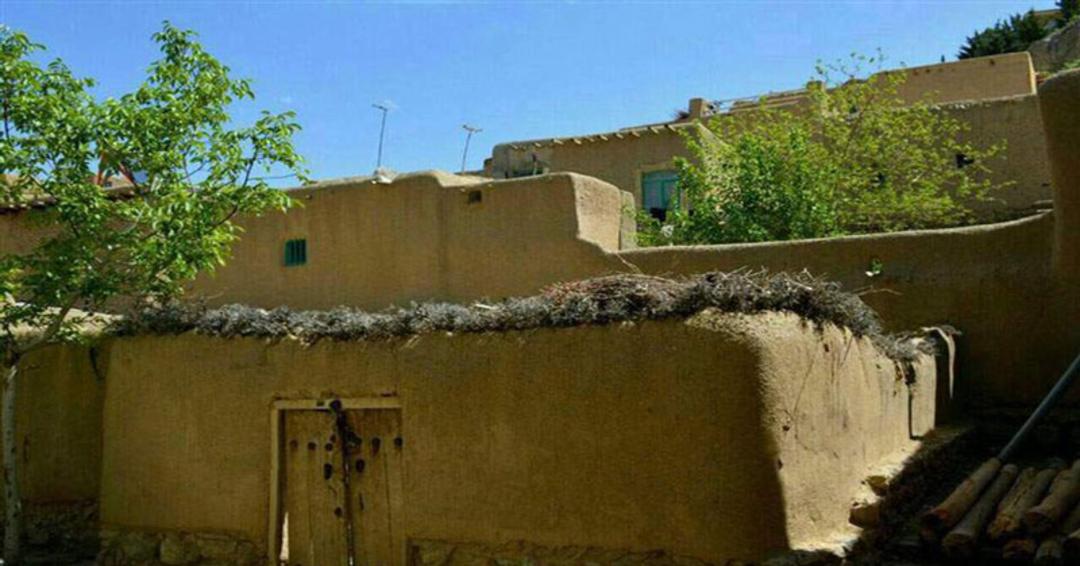 اقامتگاه بومگردی ارگ در روستای قلعه بالا شاهرود