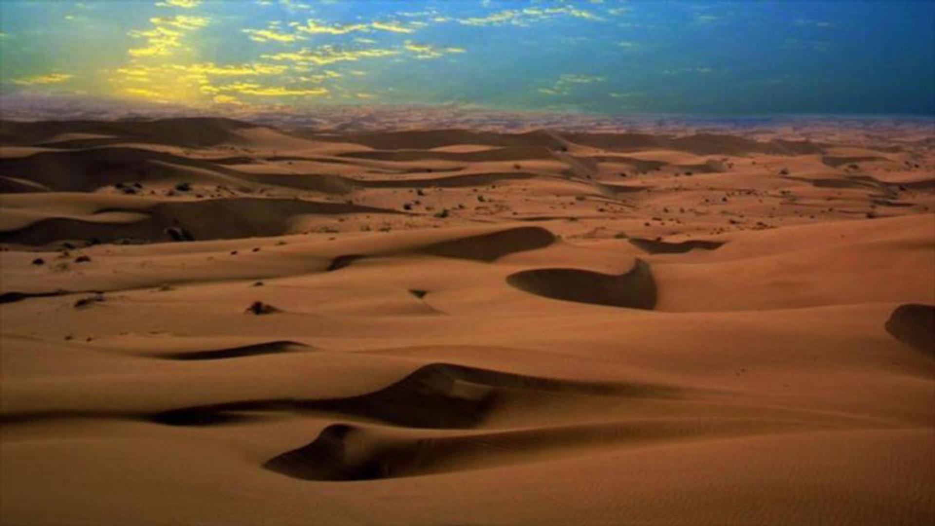 تصویر غروب کویر مرنجاب