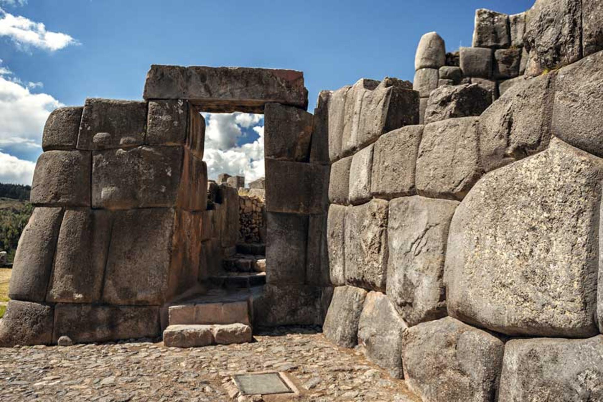 ساکسی هیومان