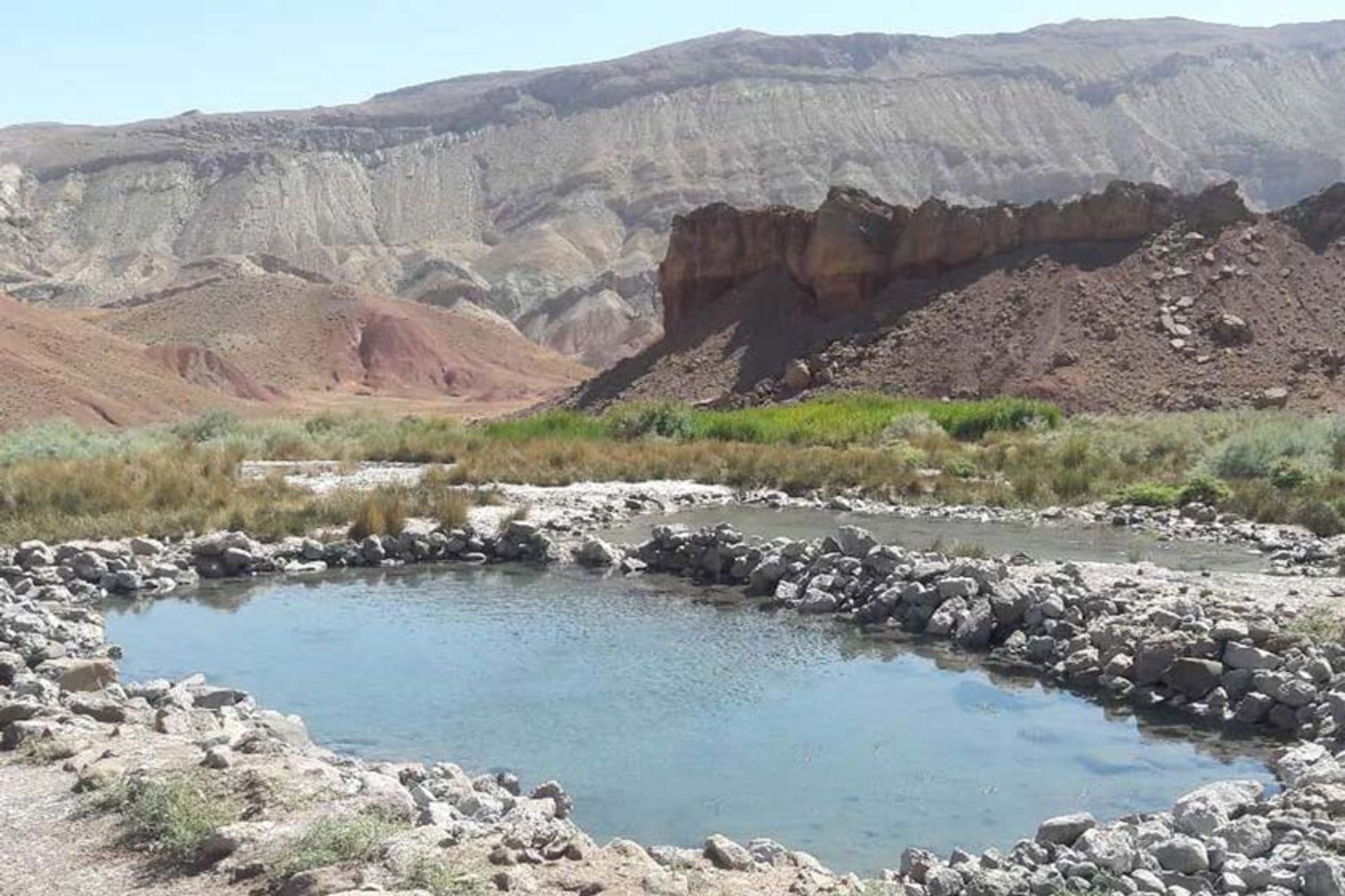 چشمه های آبگرم سمنان