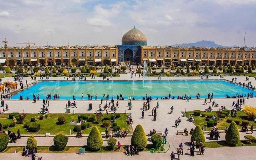 نمایی از مسجد شیخ لطف الله در میدان نقش جهان اصفهان