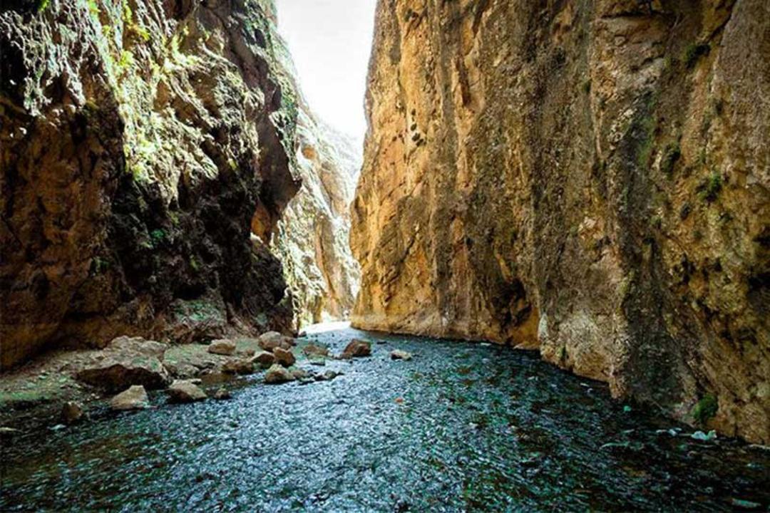 نمایی از تنگه واشی فیروزکوه