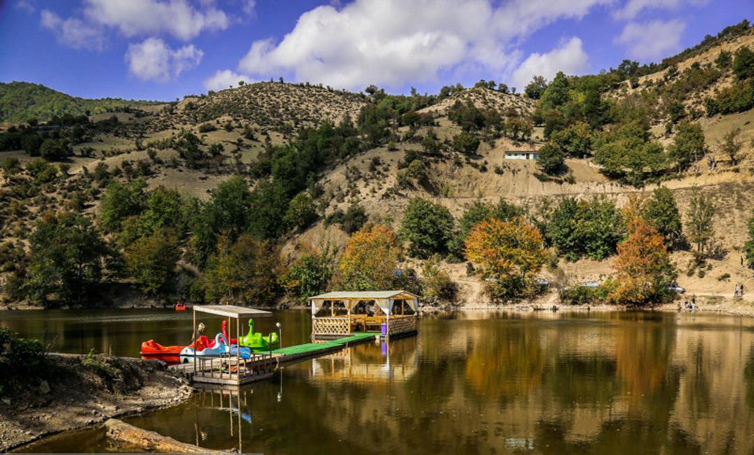قایق سواری در دریاچه شورمست