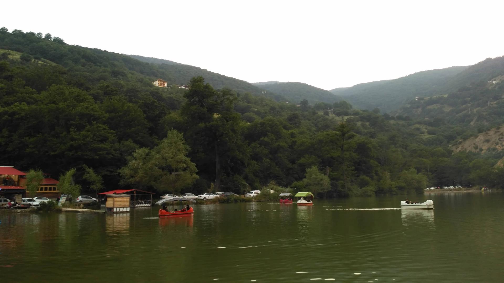 دریاچه طبیعی و زیبای شورمست