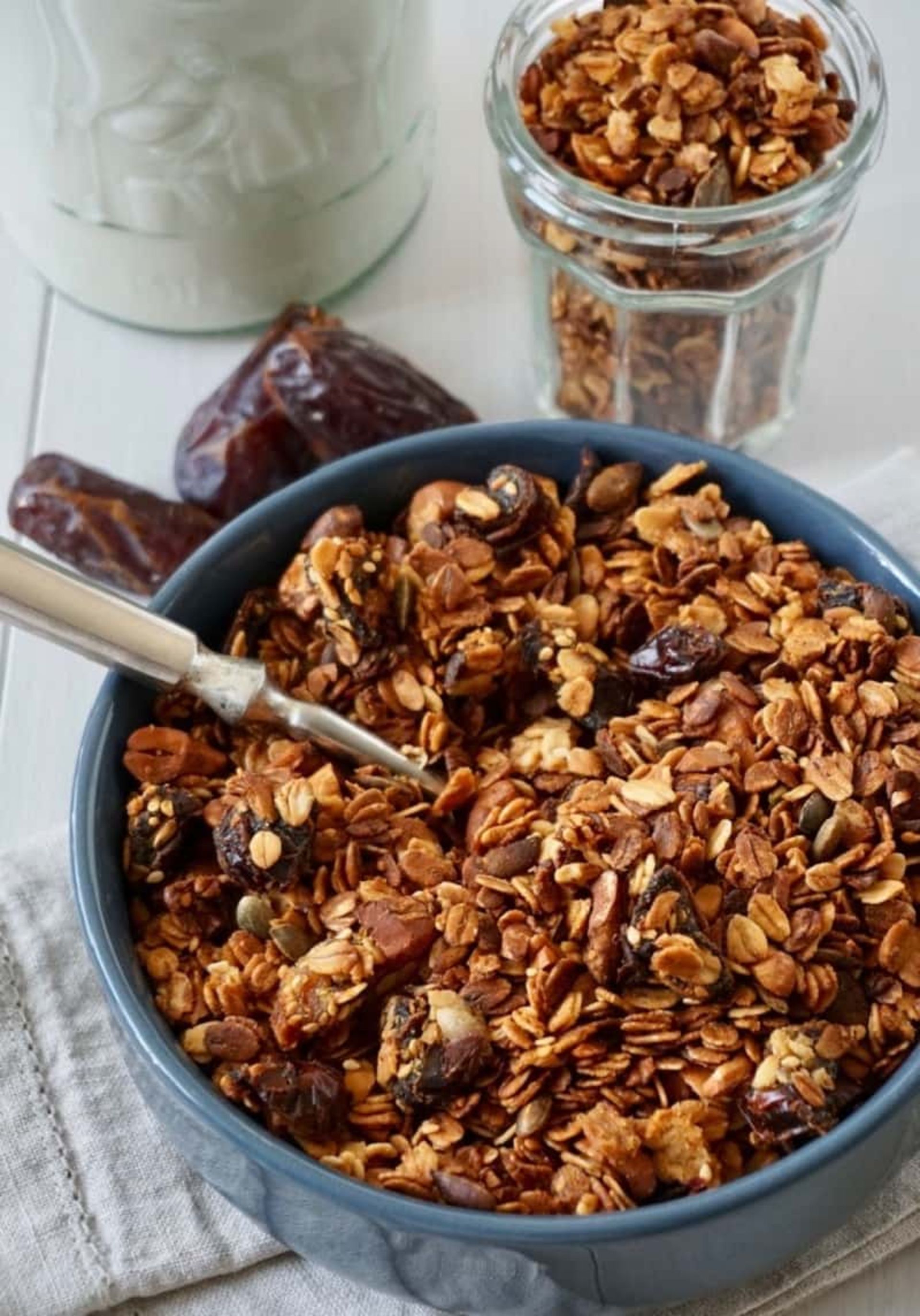 گرانولای خرما