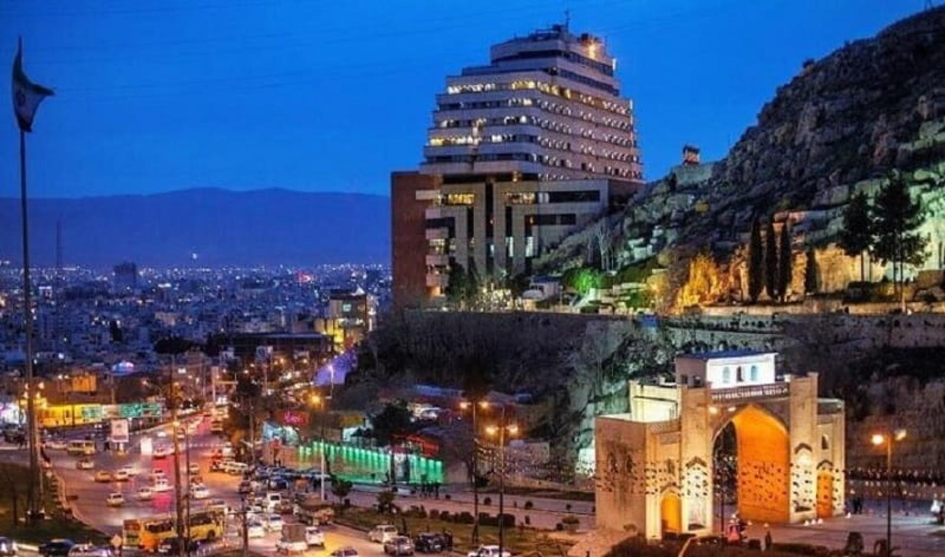 سفر به شیراز 
