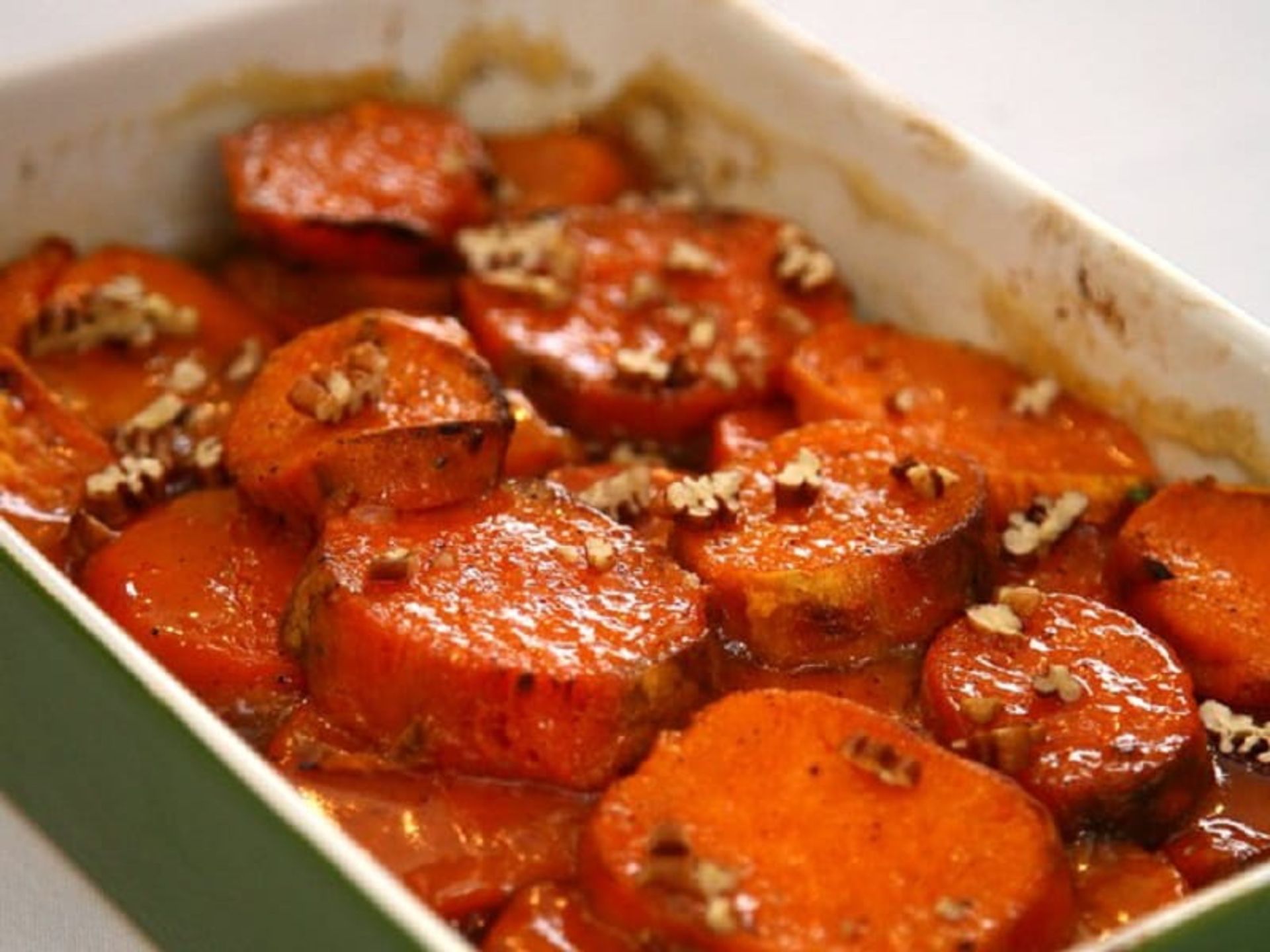 سیب زمینی شیرین و سس پرتقال