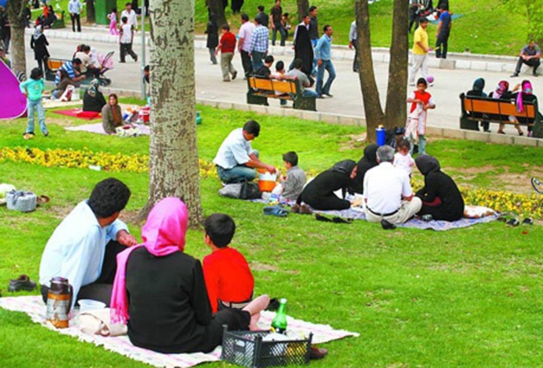 طبیعت گردی خانوادگی در روز سیزده بدر