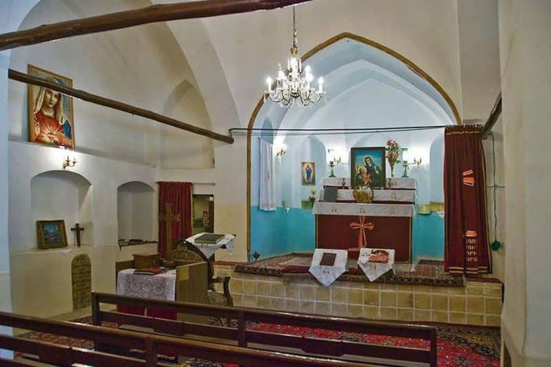 کلیسایی کوچک و ساده 