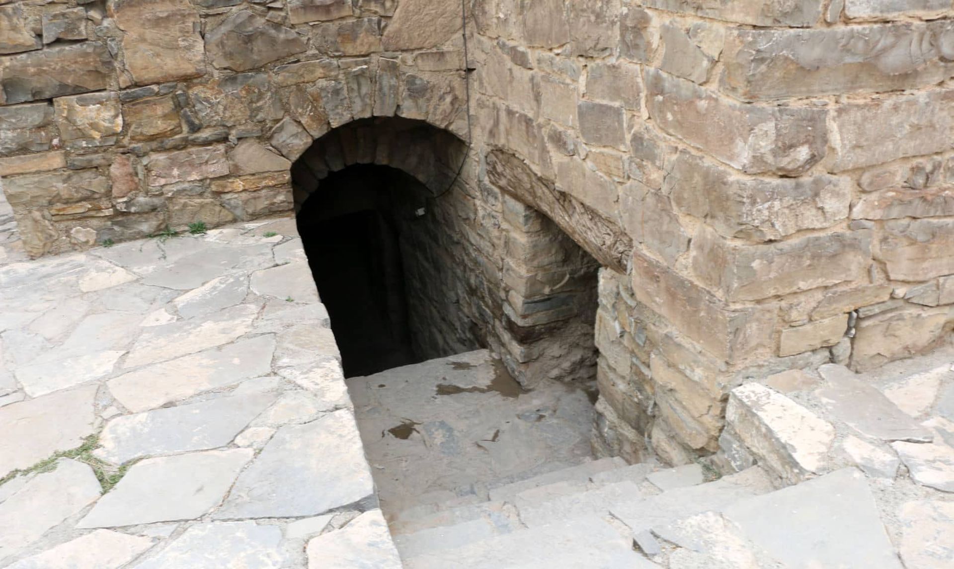 زیرزمین قره کلسیا