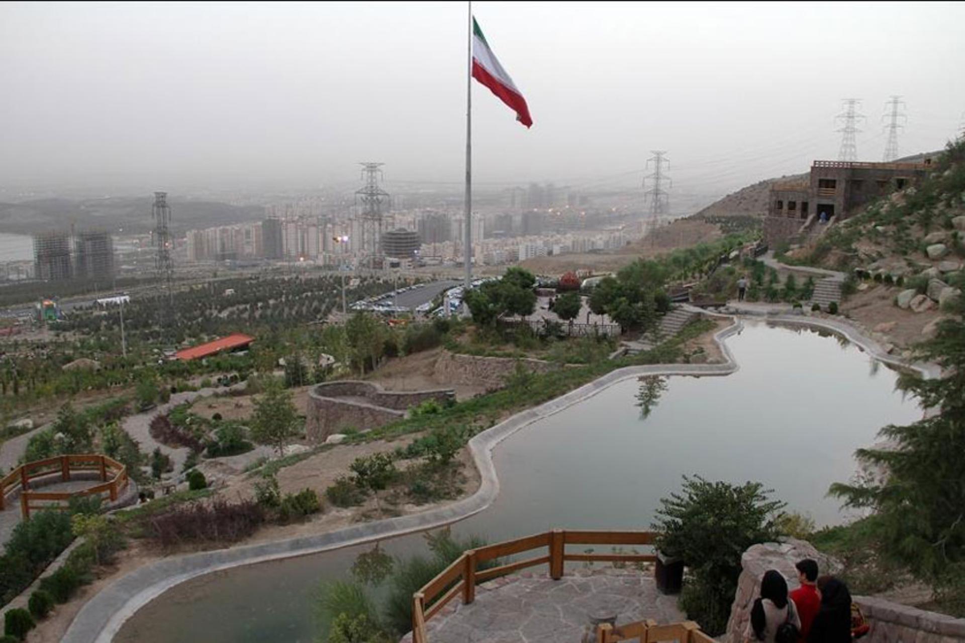 آبشار تهران