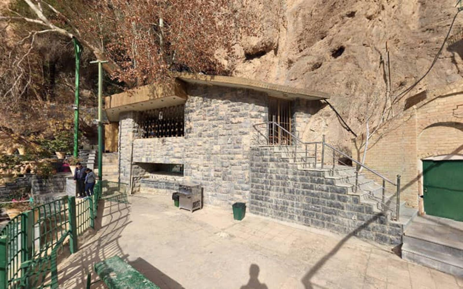 محوطه چک  چک یزد