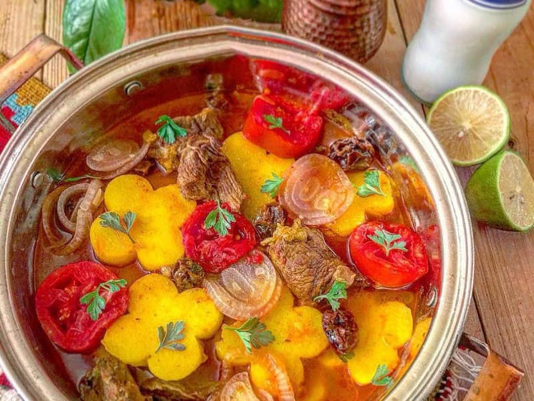 یک قابلمه تاس کباب