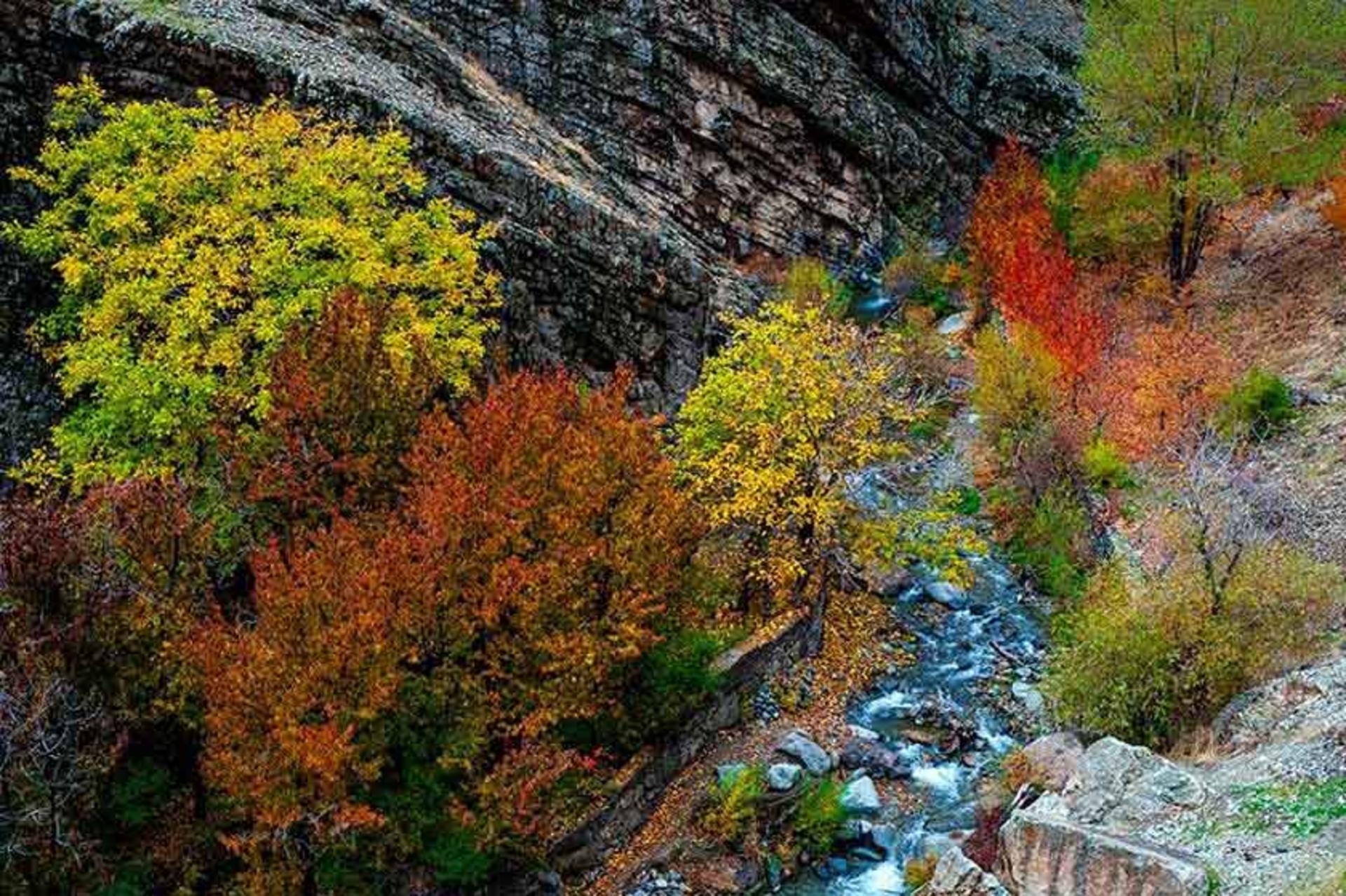روستا و آبشار سنگان