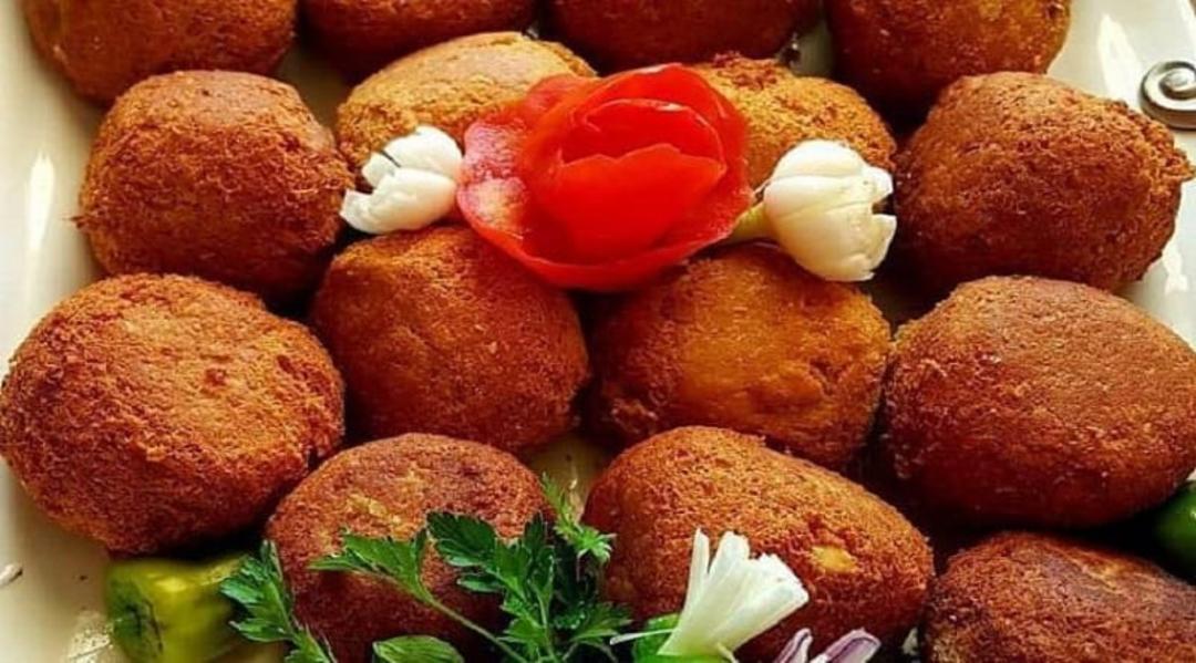 طرز تهیه هلو کباب
