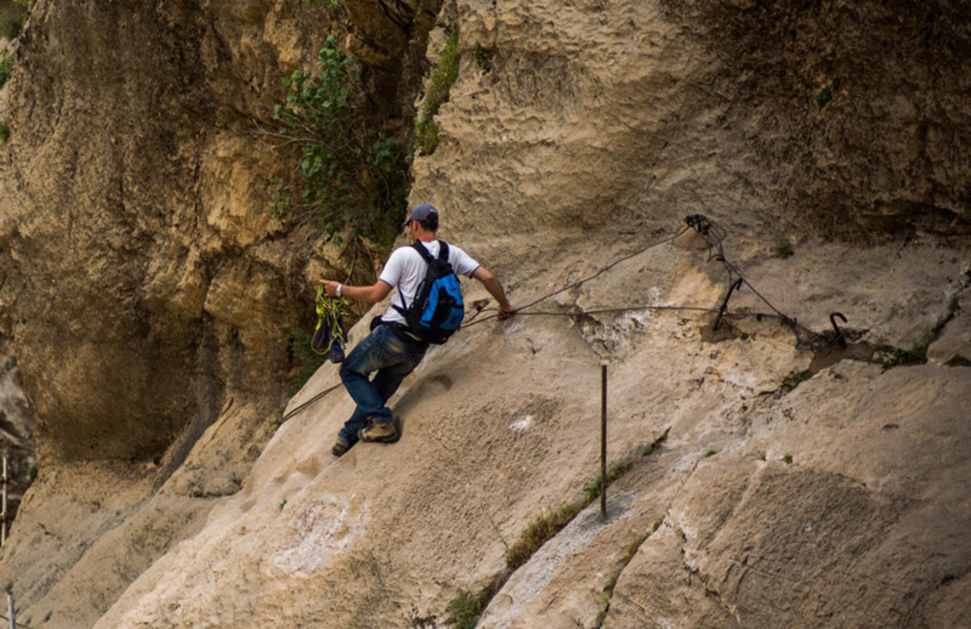 مسیر دسترسی به آبشار شوی