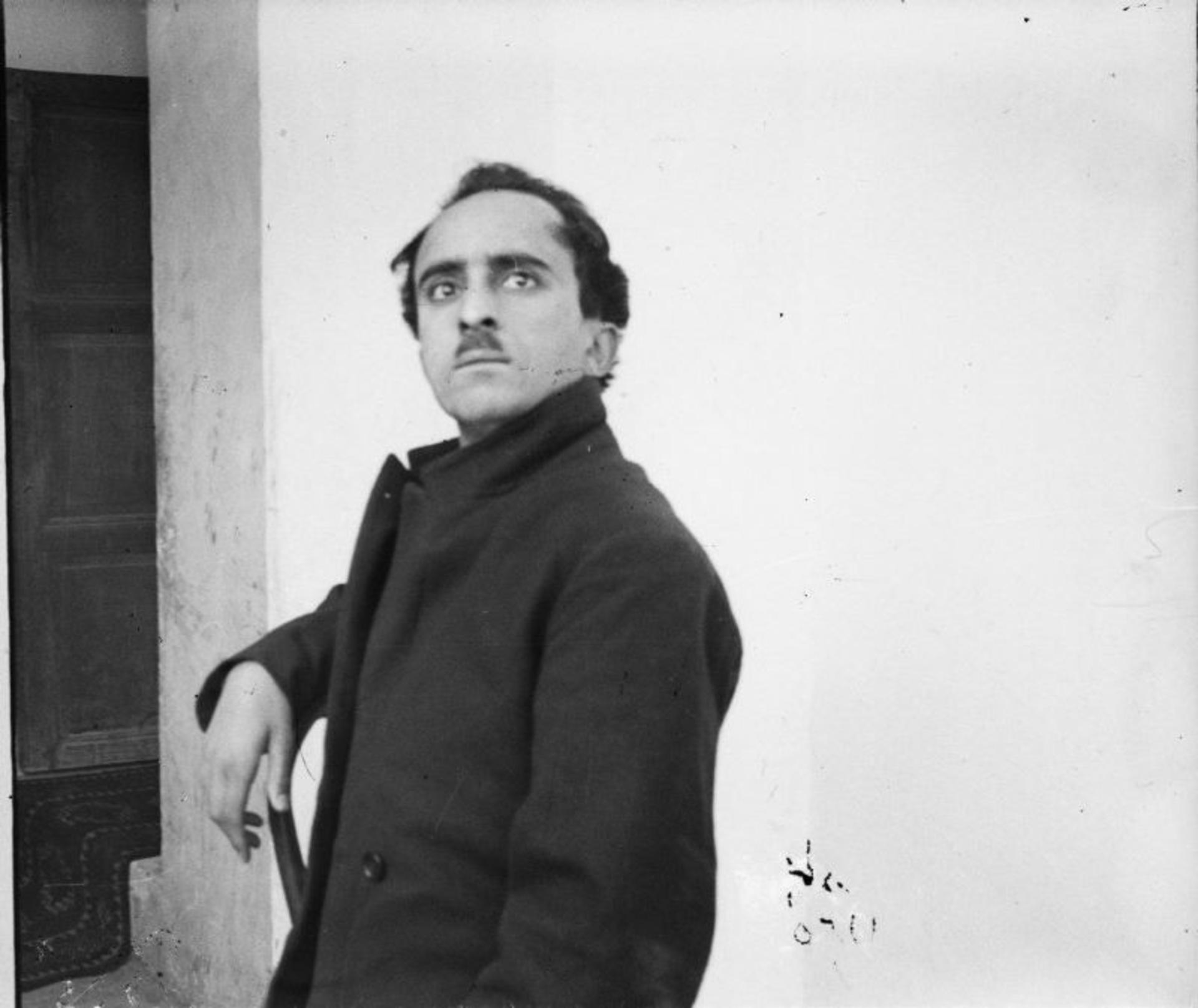 نیما در جوانی