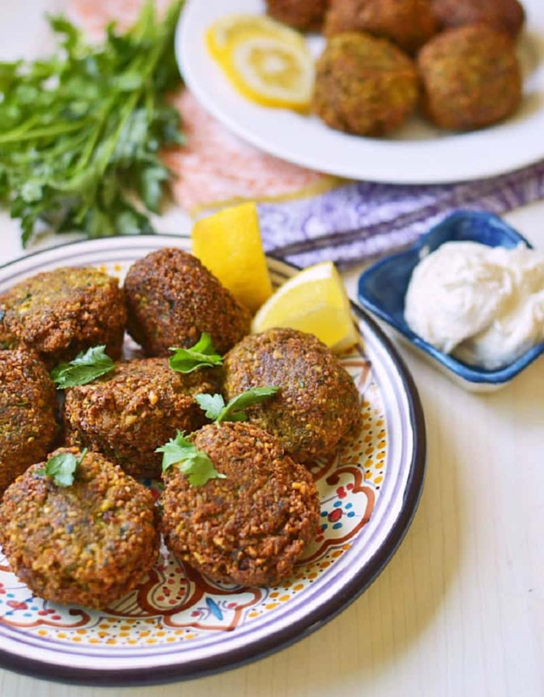فلافل لبنانی با کنجد