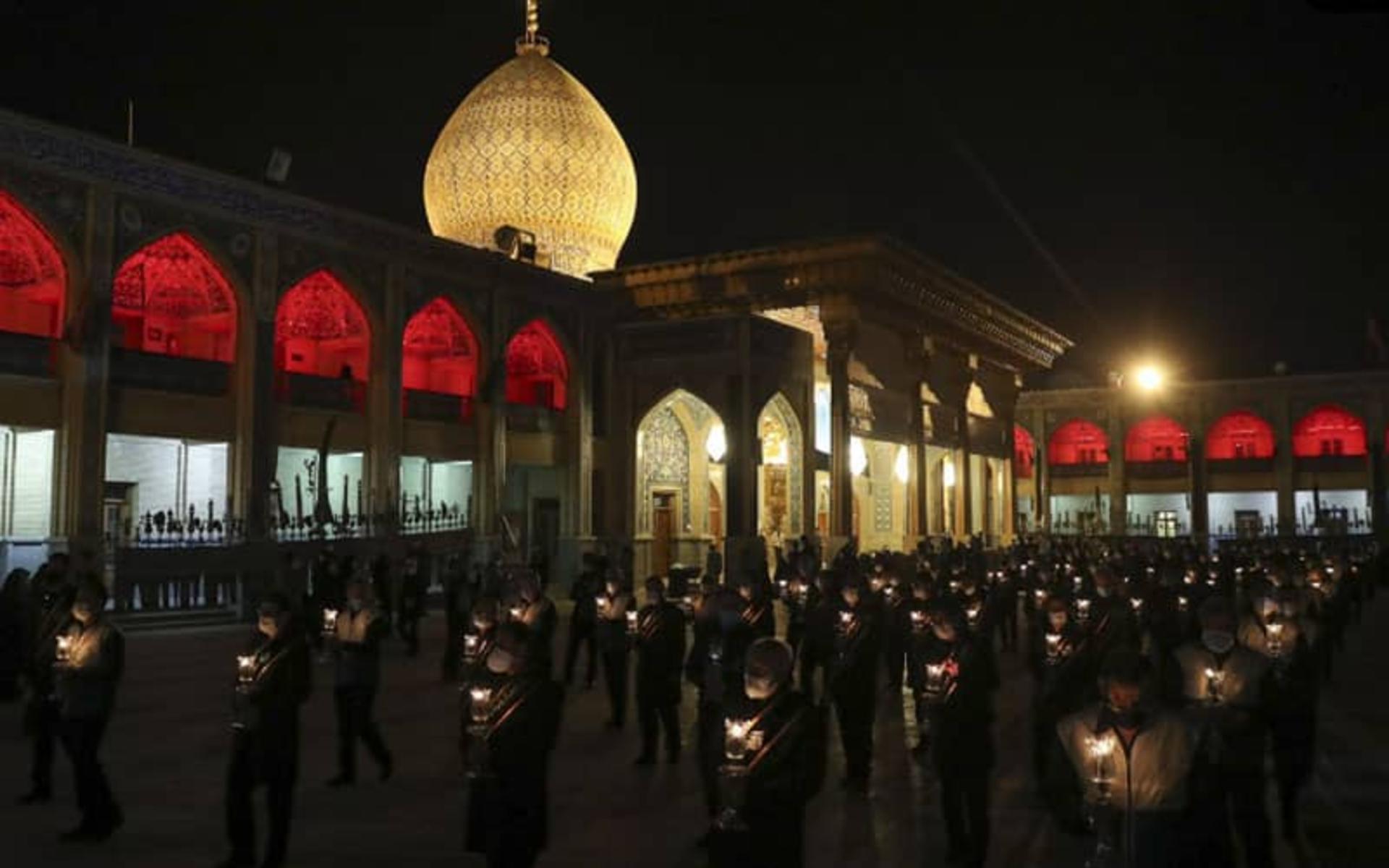ایوان حرم در شب