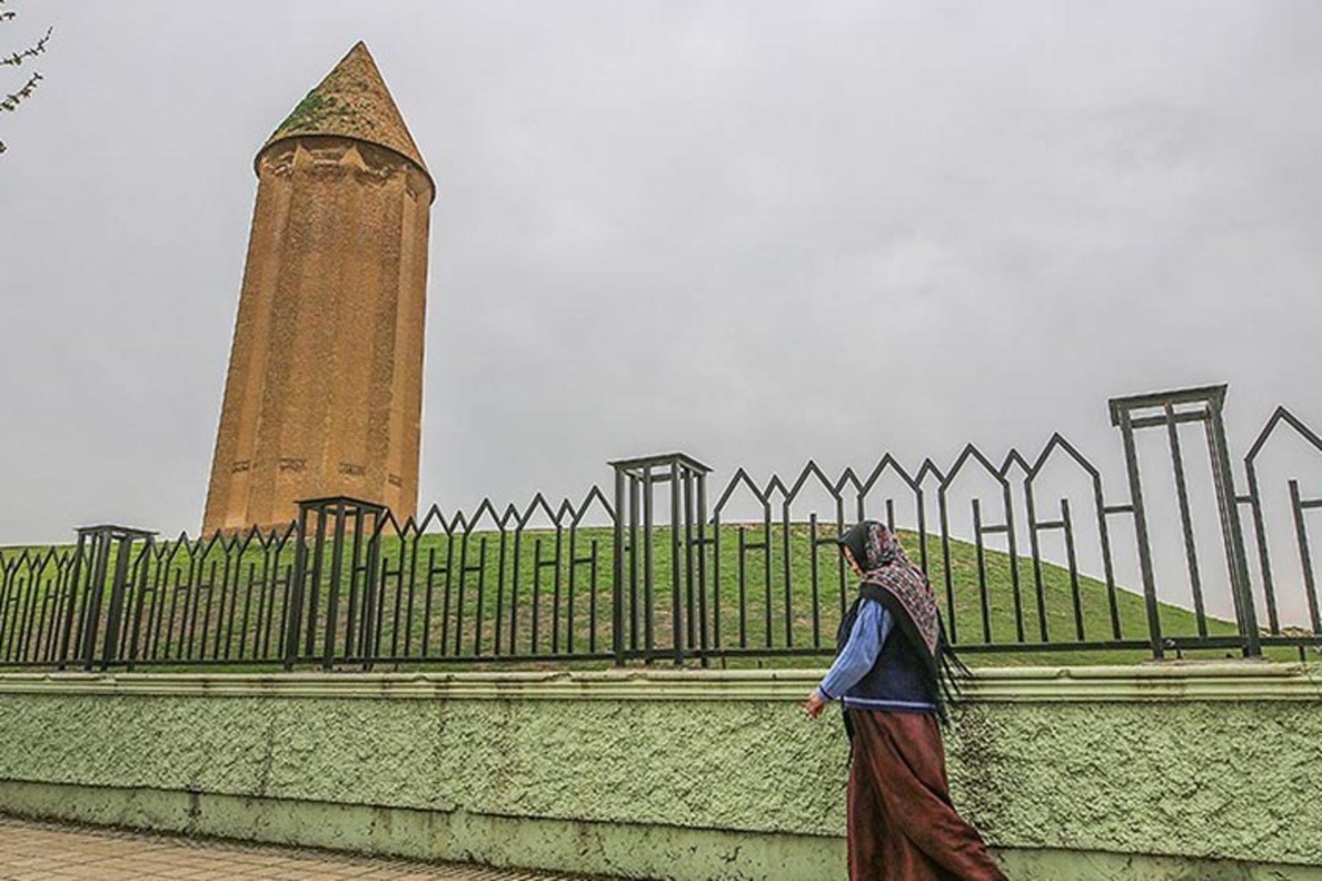 برج گنبد کاووس (برج گنبد قابوس)