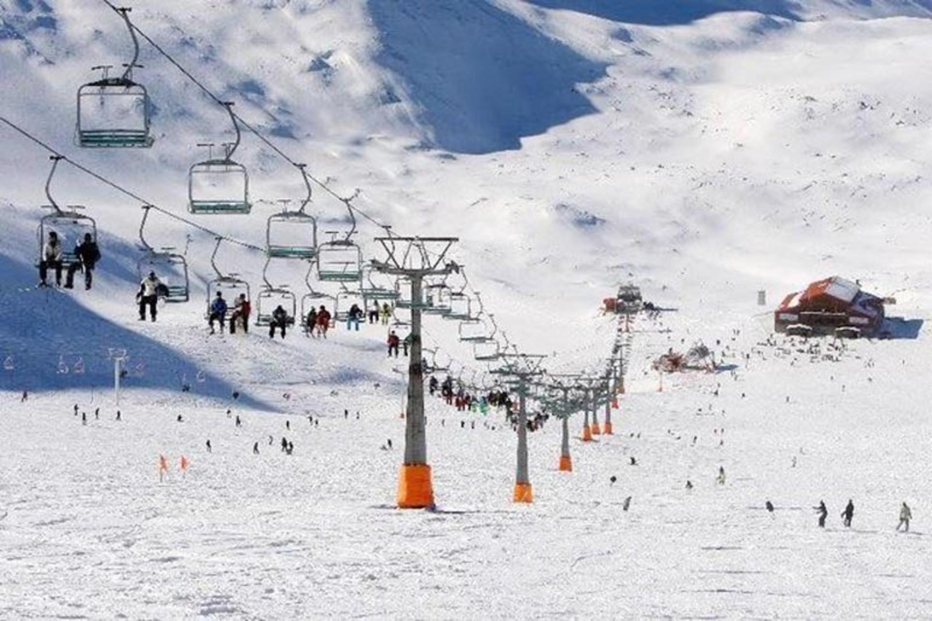 تله سیژهای پیست شمشک با اسکی بازان