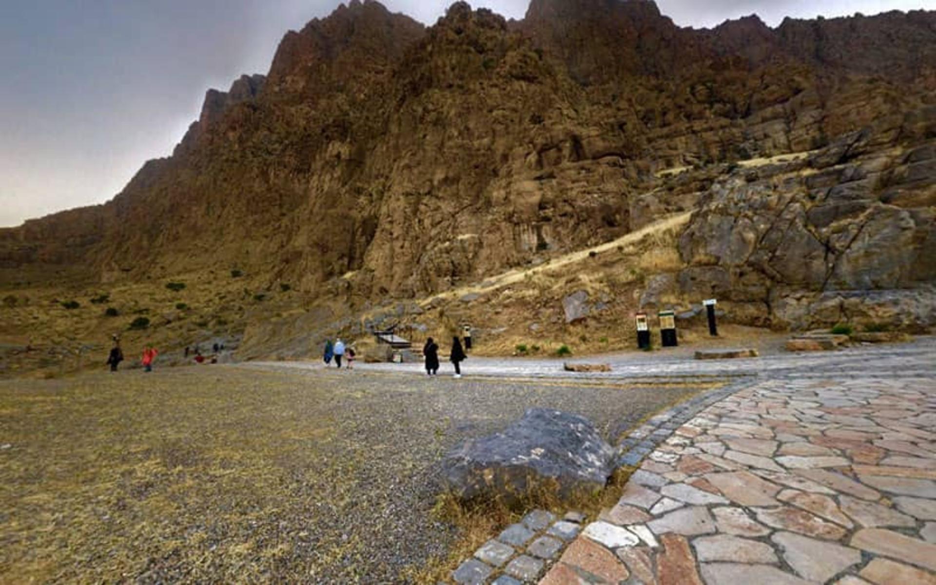 کوه بیستون