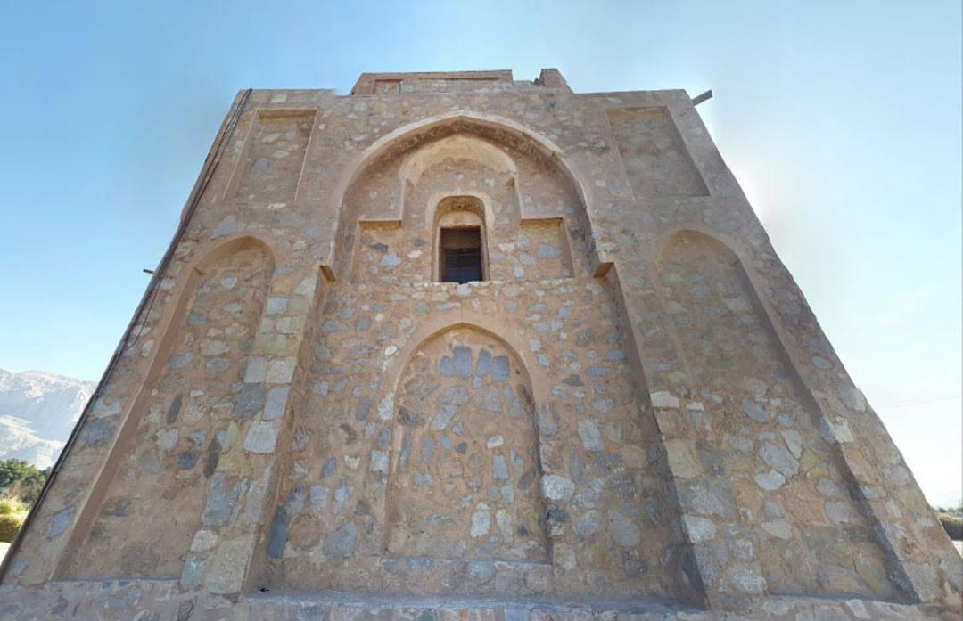 اضلاع بیرونی گنبد جبلیه کرمان