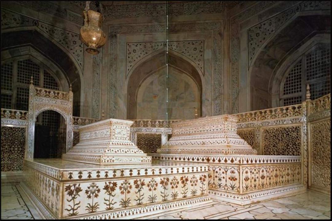 مقبره نمادین شاه جهان و ممتاز محل