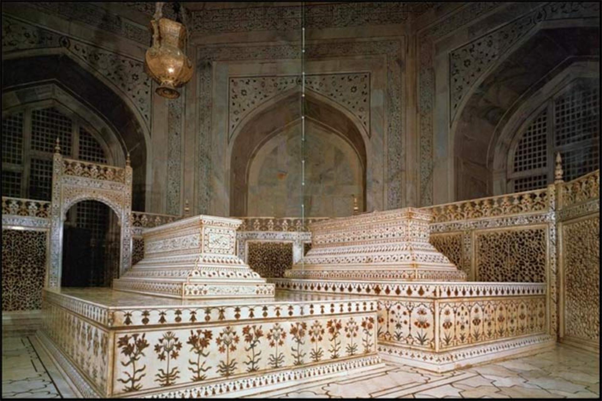 مقبره نمادین شاه جهان و ممتاز محل
