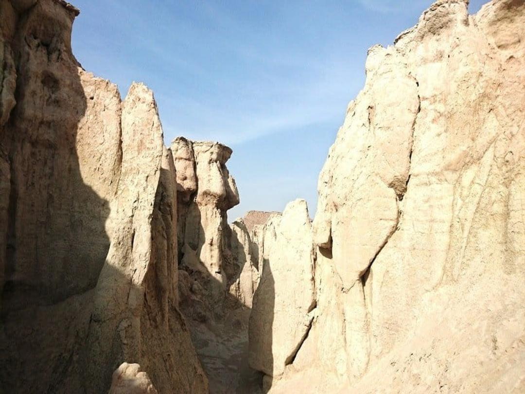 علت نامگذاری دره تندیس‌ها