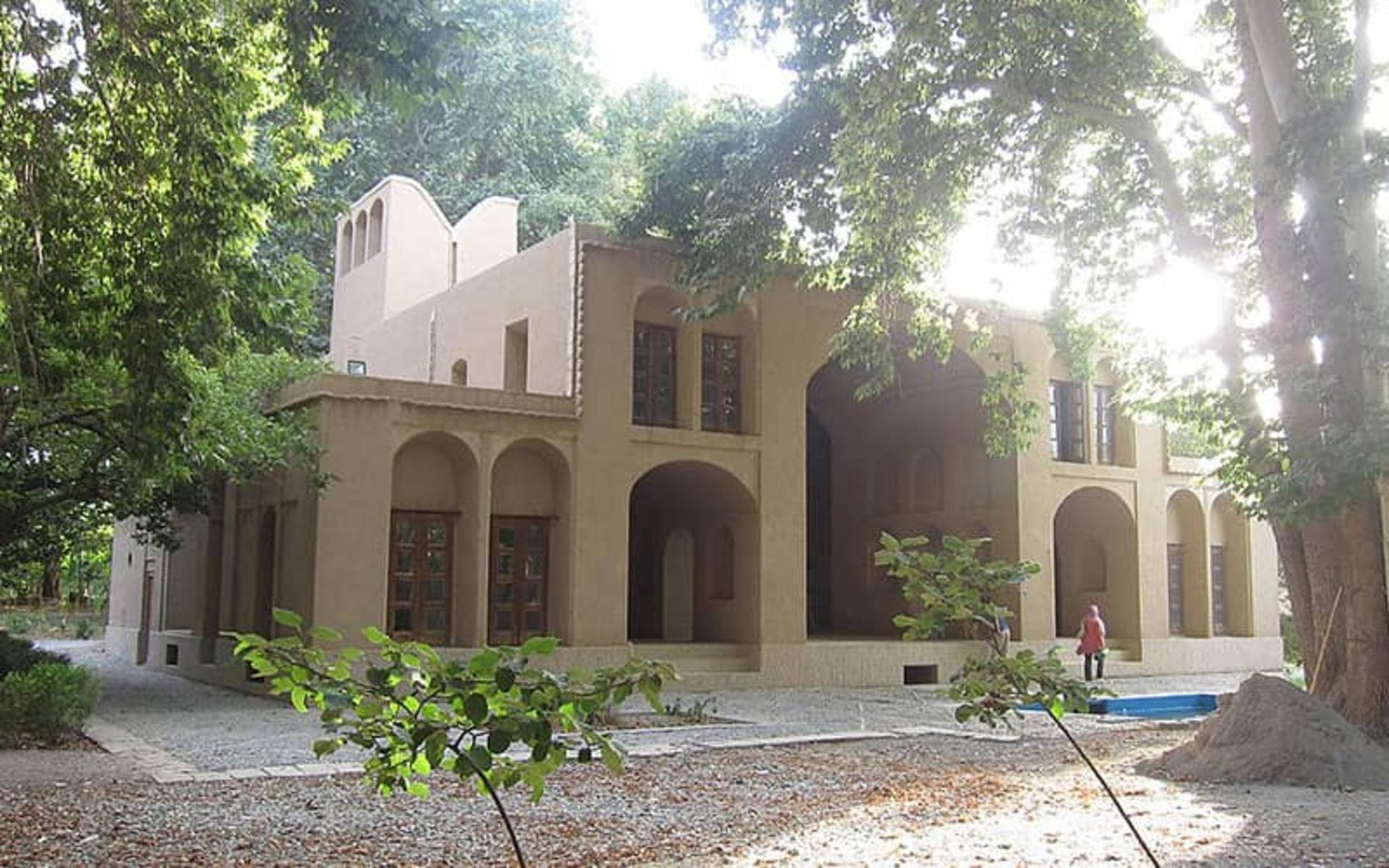 باغ پهلوان پور مهریز