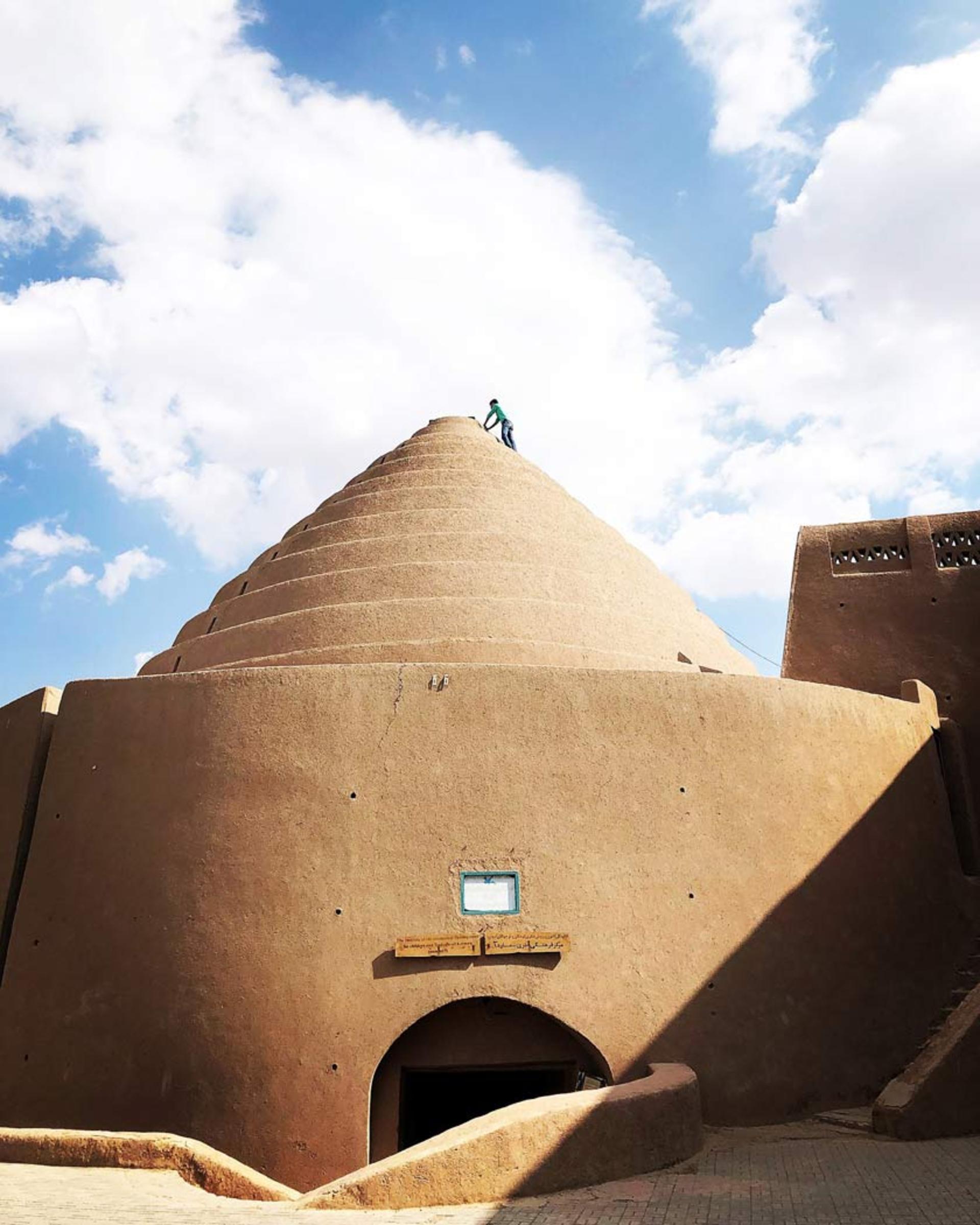 ورودی یخدان مویدی