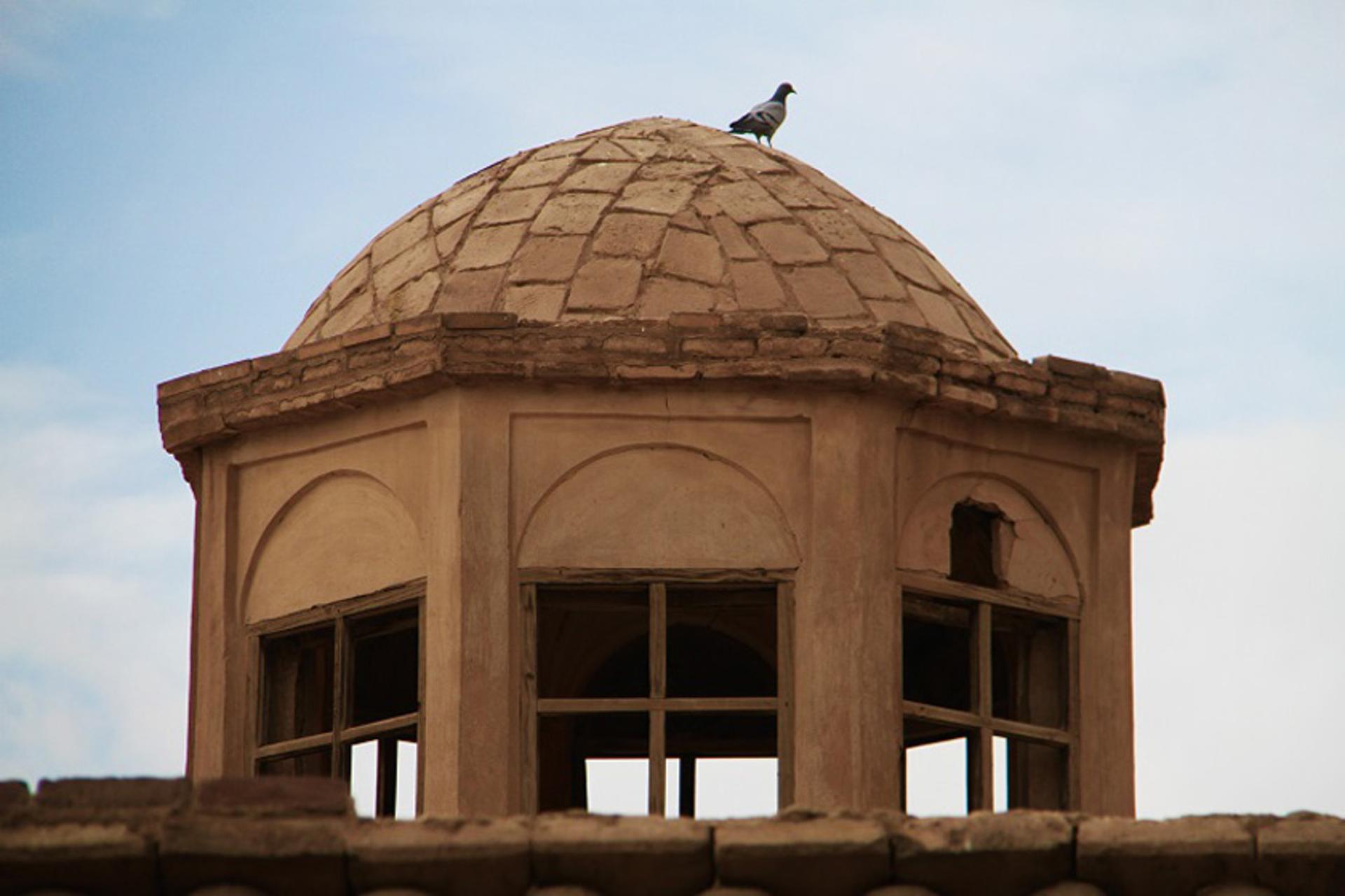 سقف گنبدی حوضخانه عمارت شترگلوی ماهان