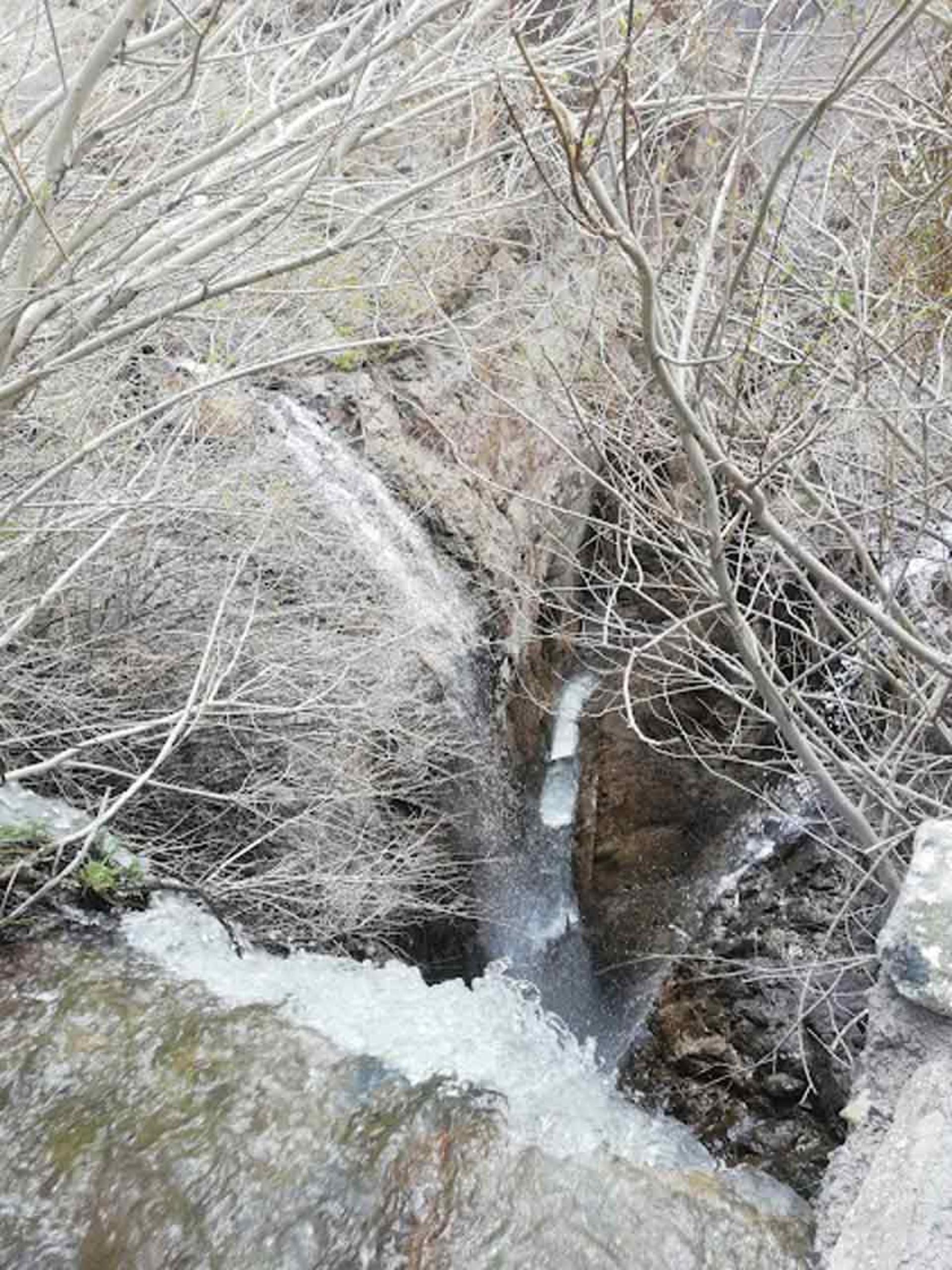 آبشار بنگان از چشم‌انداز بالا