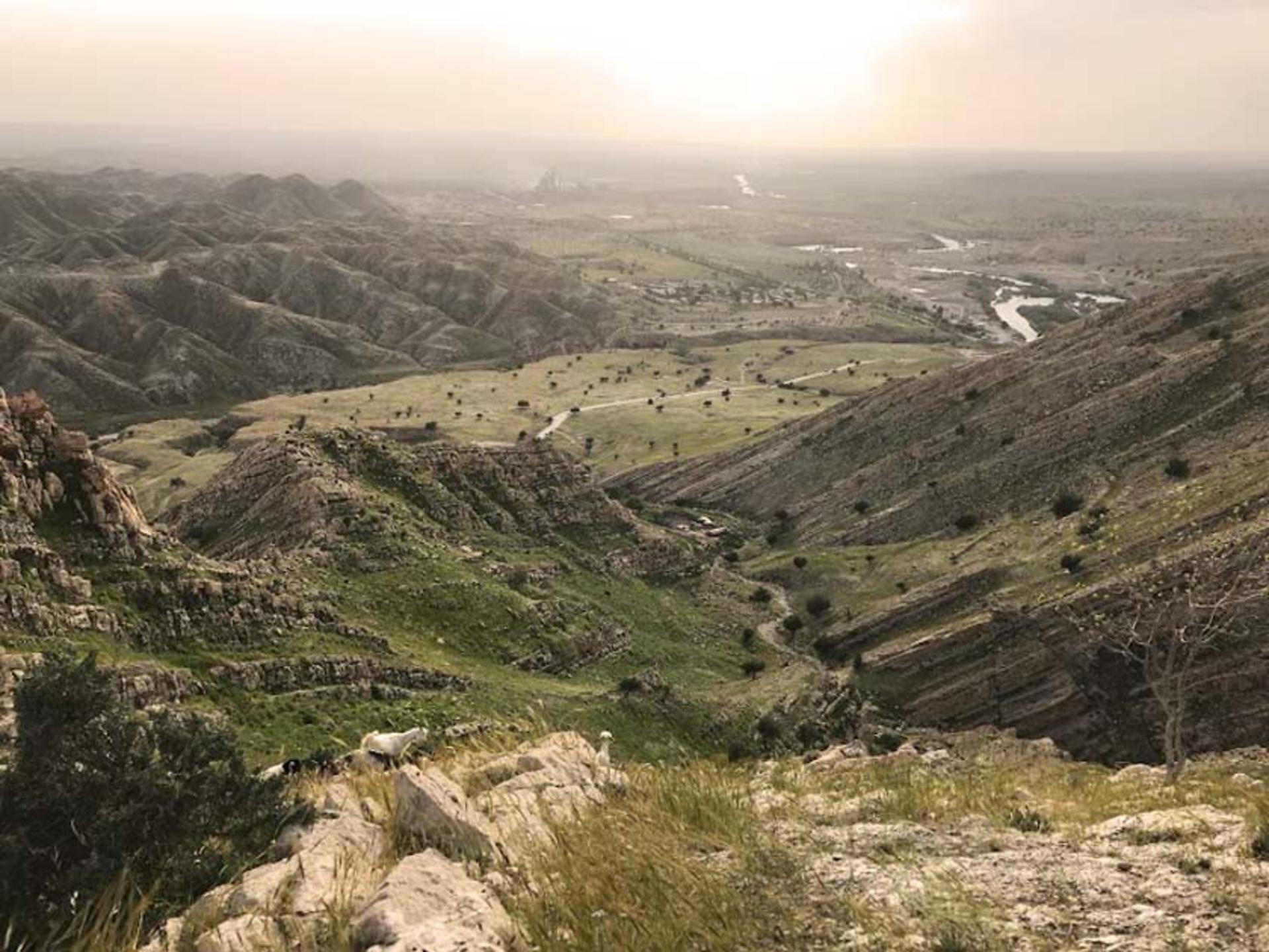 چشم‌اندازی دیدنی از تنگ تکاب