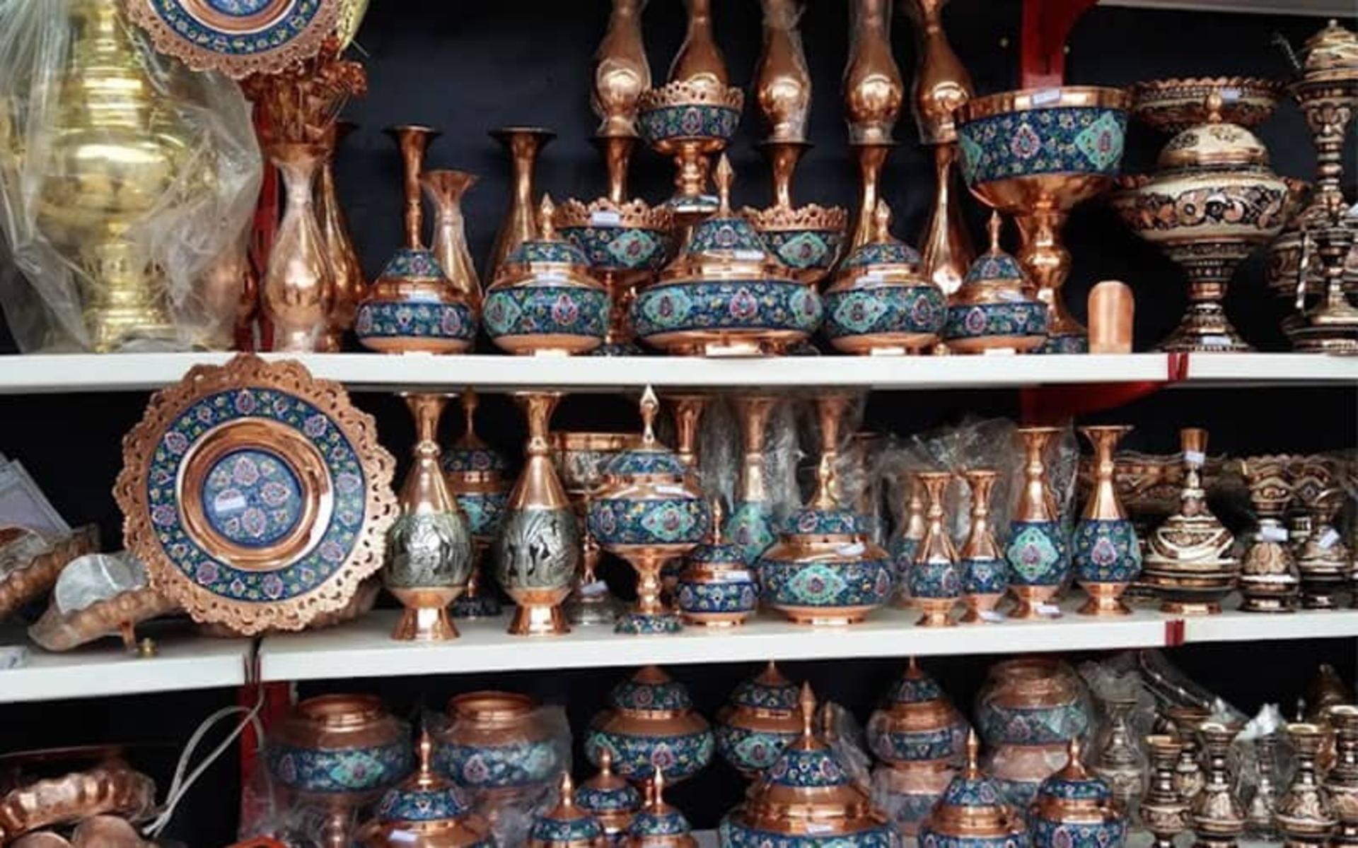 ظروف صنایع دستی در بازار بزرگ کرمان