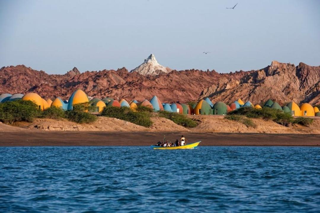 جزیره رنگارنگ هرمز
