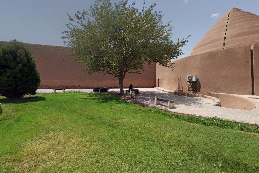 فضای اطراف یخدان مویدی