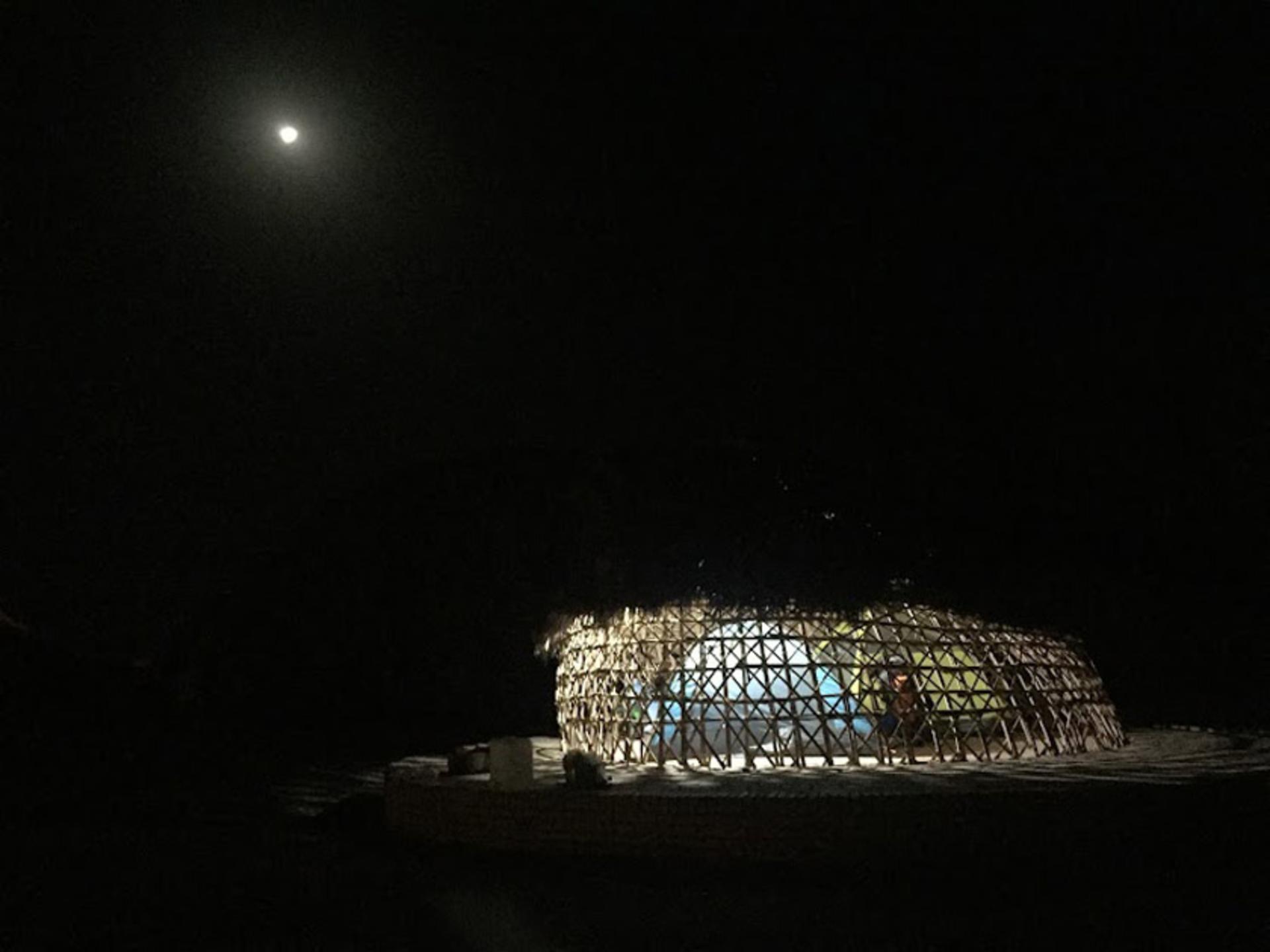 کمپ کلوت شهداد در شب