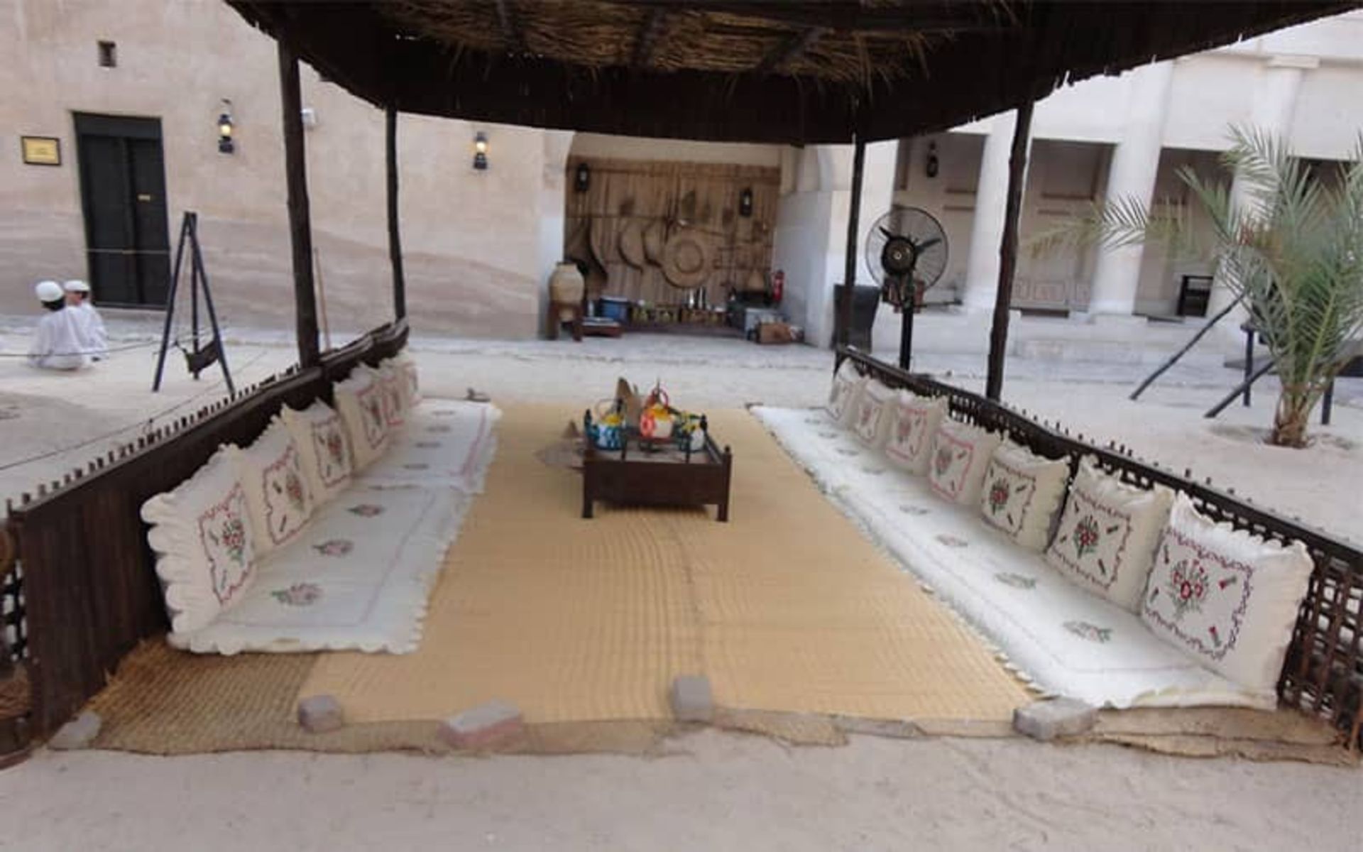 دیره دبی