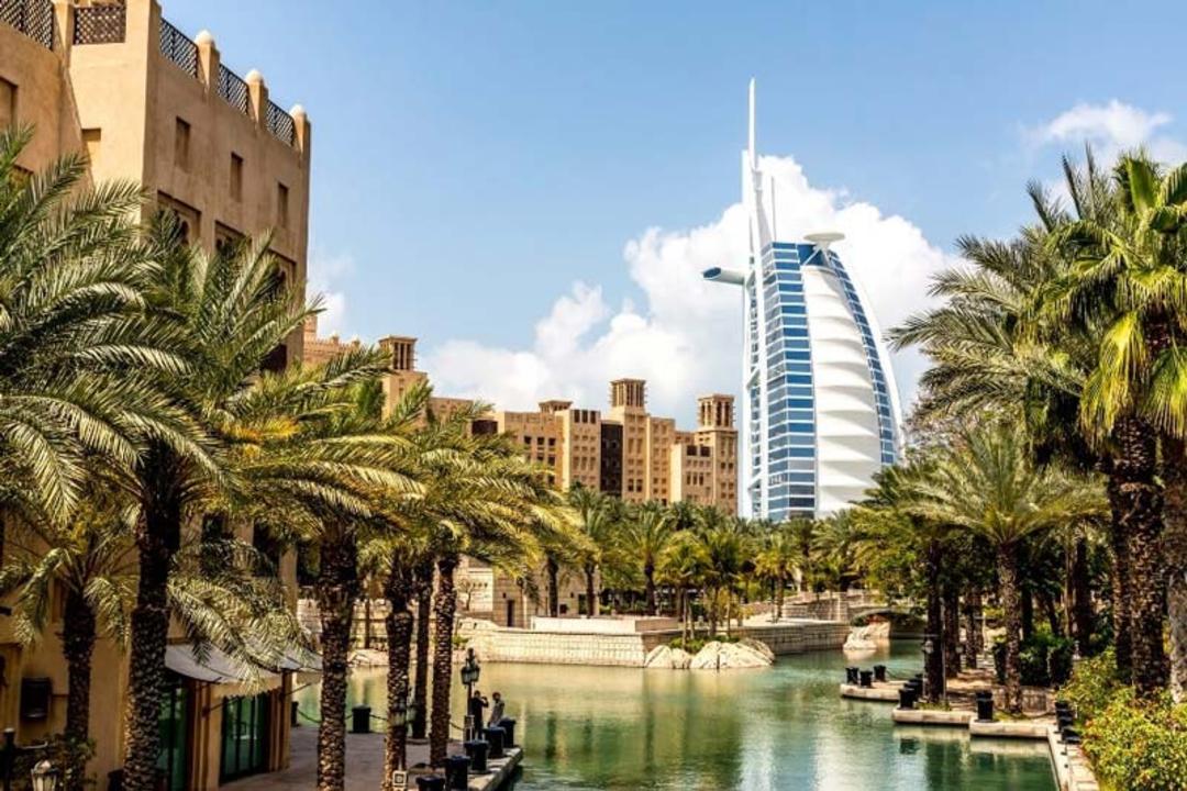 خرید در بازار مدینه جمیرا